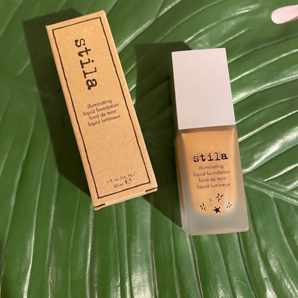 Stila Illuminating Liquid Foundation 80 Watts